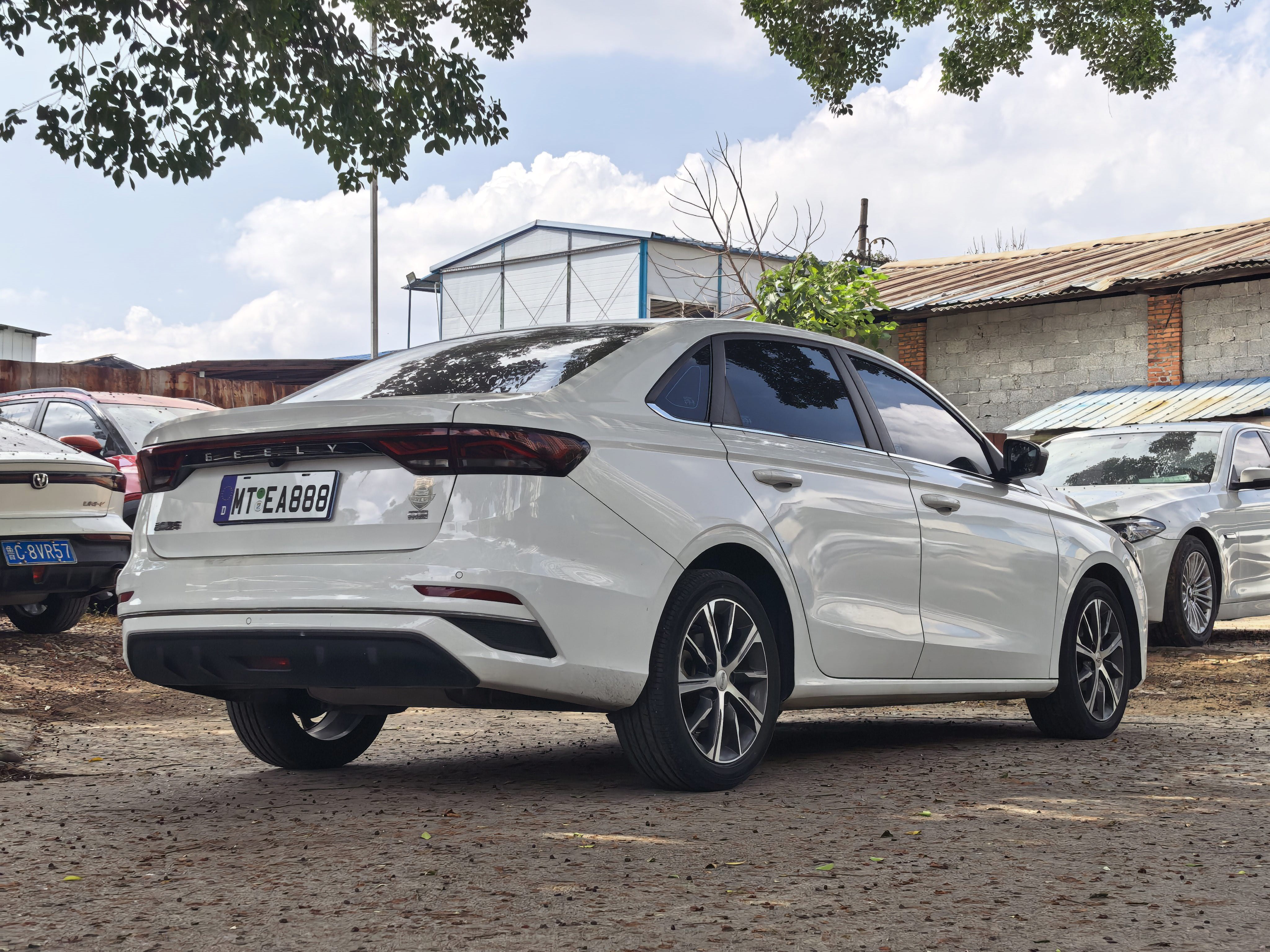 GEELY Emgrand 2021 #5 GEELY Emgrand 2021 car image #5