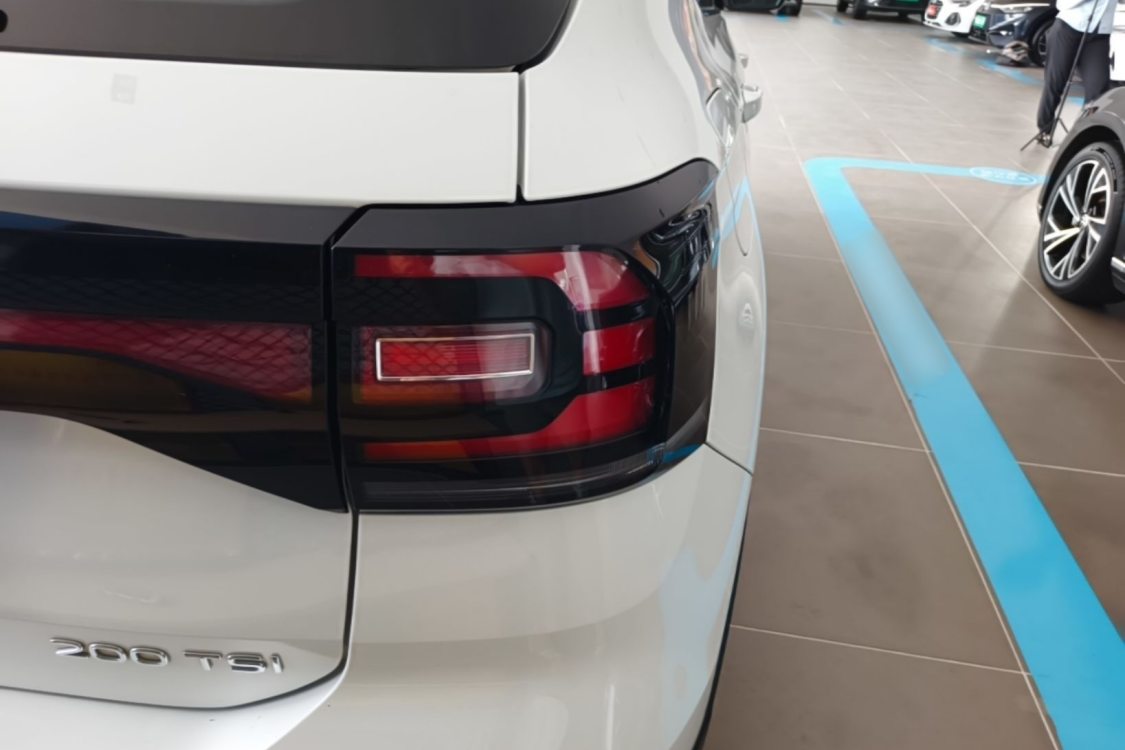 Volkswagen Tacqua 2024 immagine di auto #7