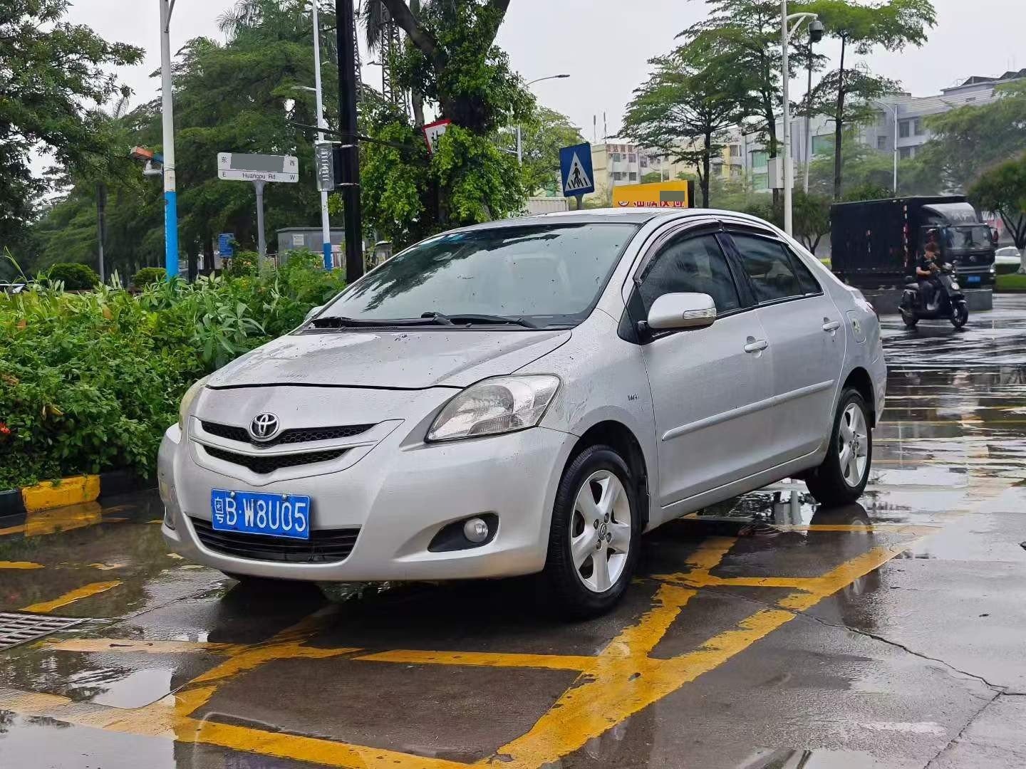 2009 2009 car image