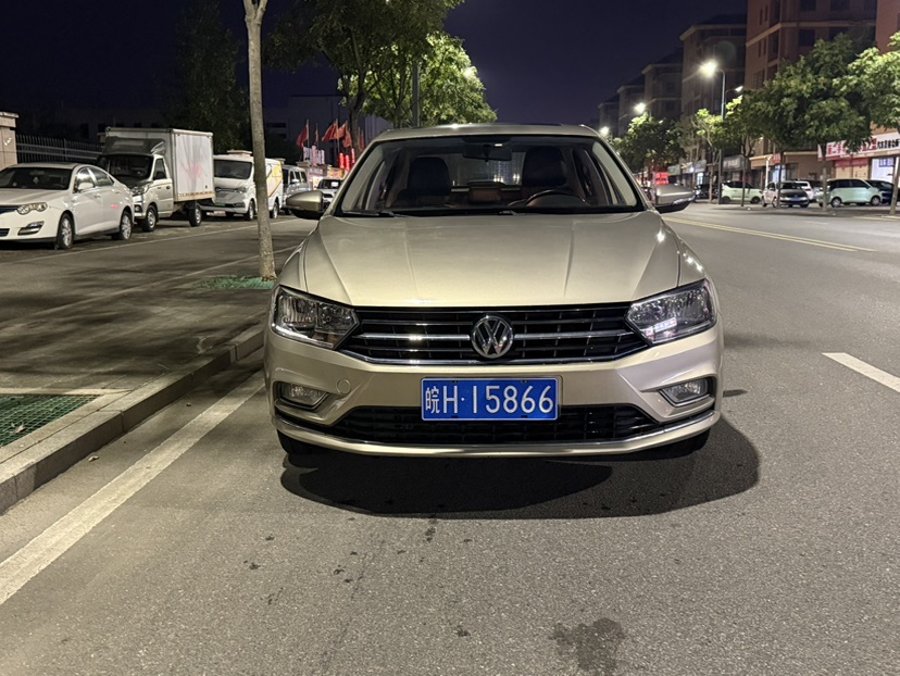 Volkswagen Bora 2018 imagen de coche #2