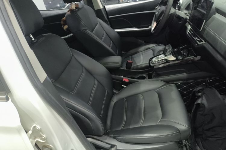 BYD Yuan New Energy 2019 car image #24