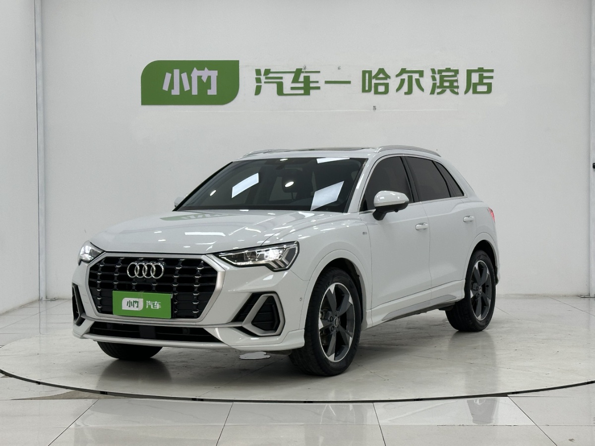 Audi Q3 2022 car image 