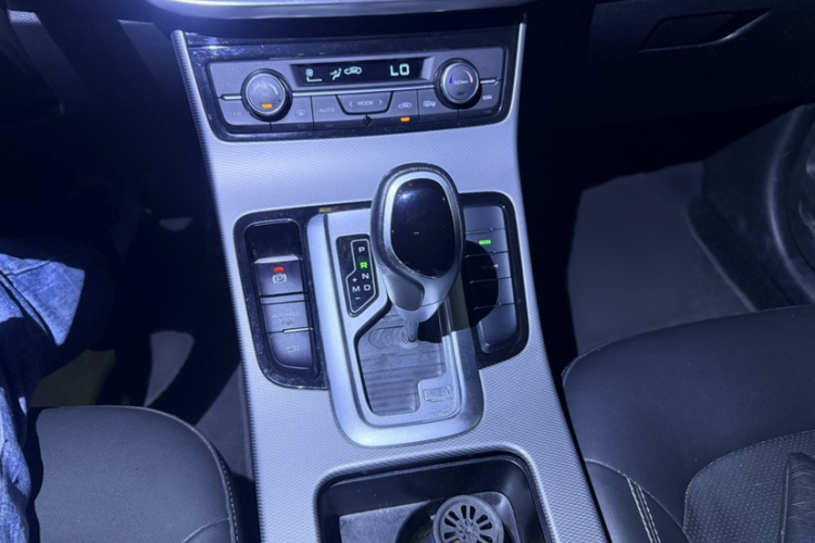 GEELY Emgrand GS 2018 #12 GEELY Emgrand GS 2018 car image #12