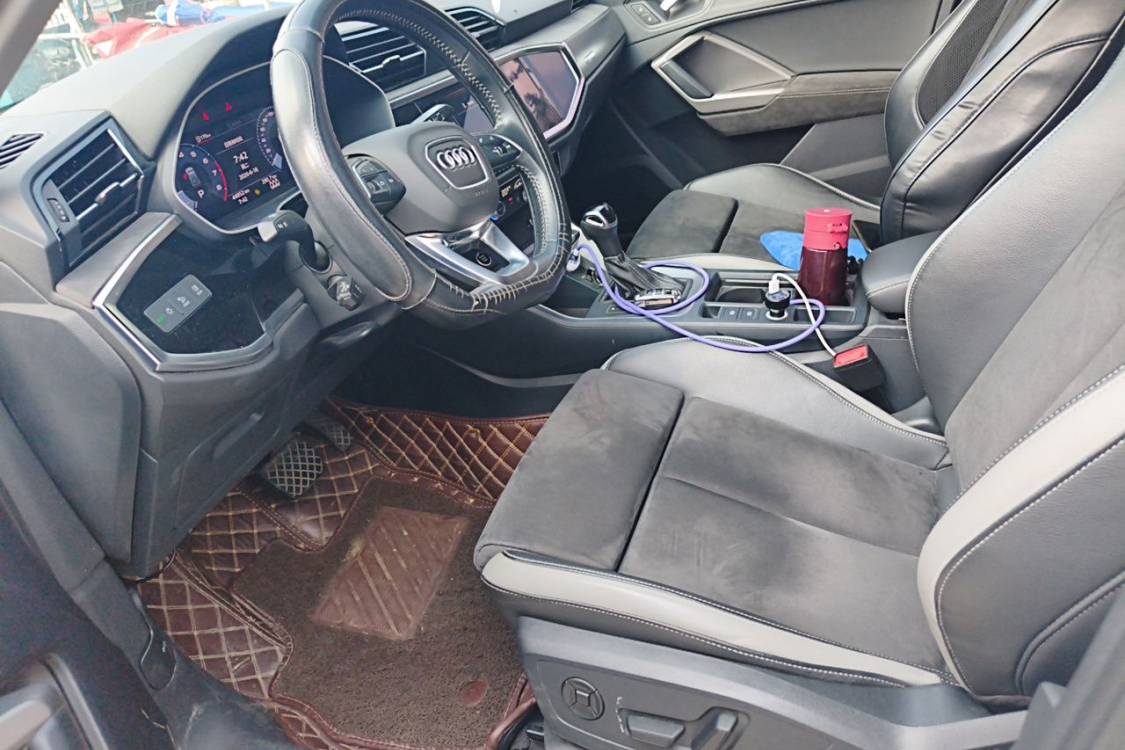 Audi Q3 2021 car image #20