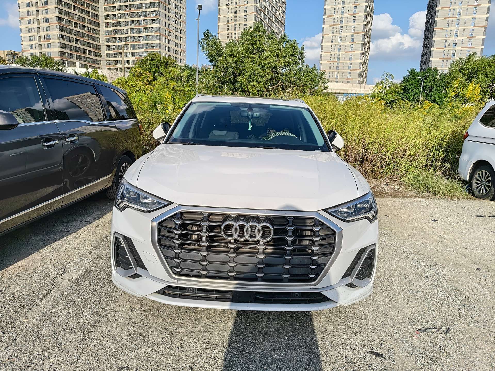 2022 car image #2