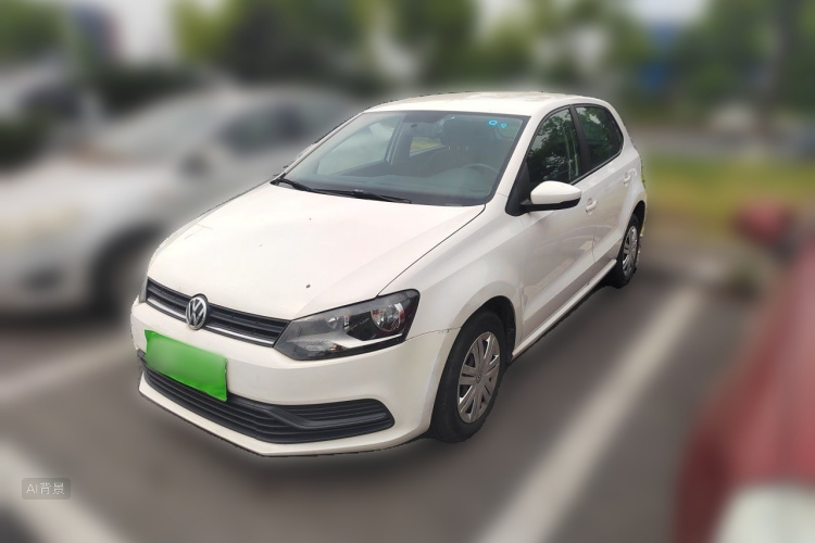 Volkswagen Polo 2015 car image #2