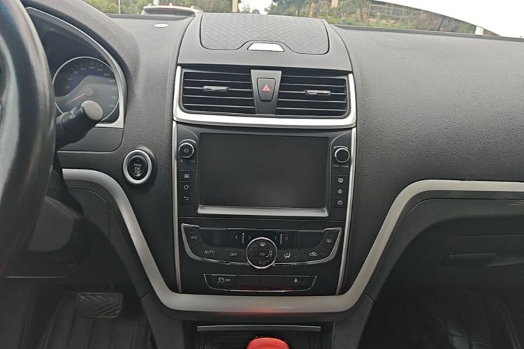 GEELY Emgrand 2016 car image #13