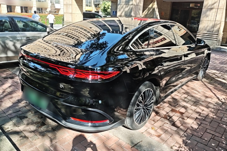 BYD Han 2023 car image #5