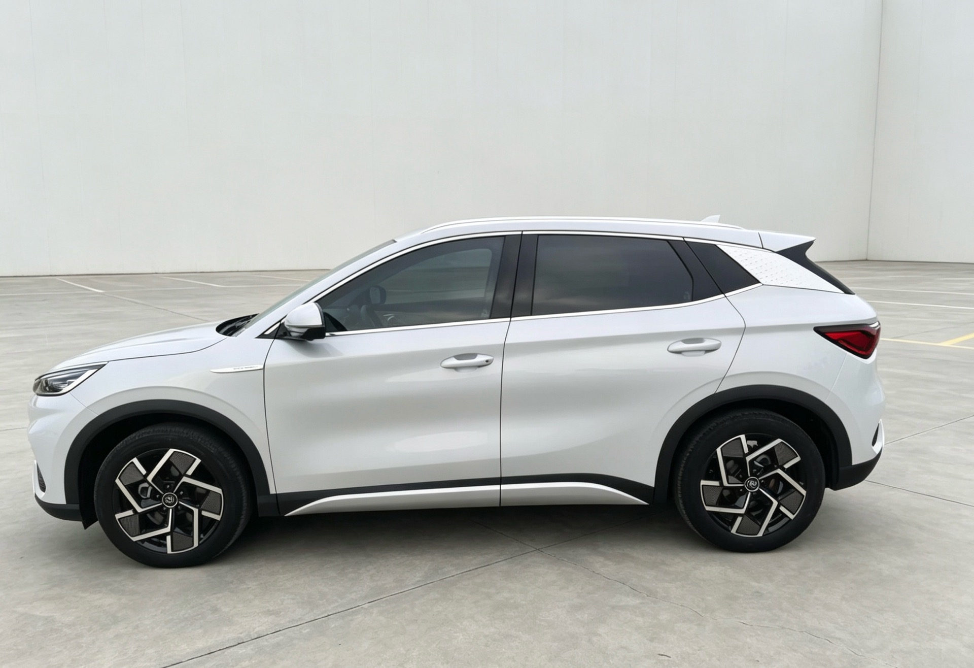 BYD Yuan Plus 2023 car image #4