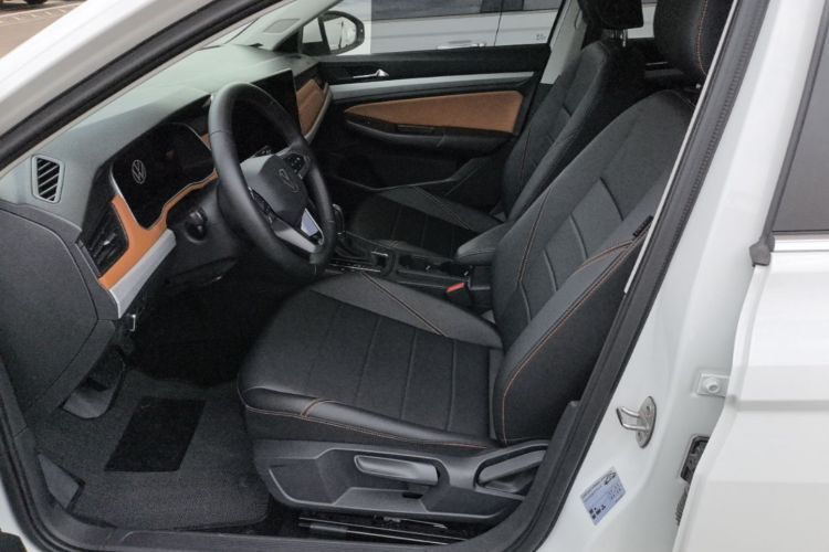 Volkswagen Bora 2025 image de voiture #19