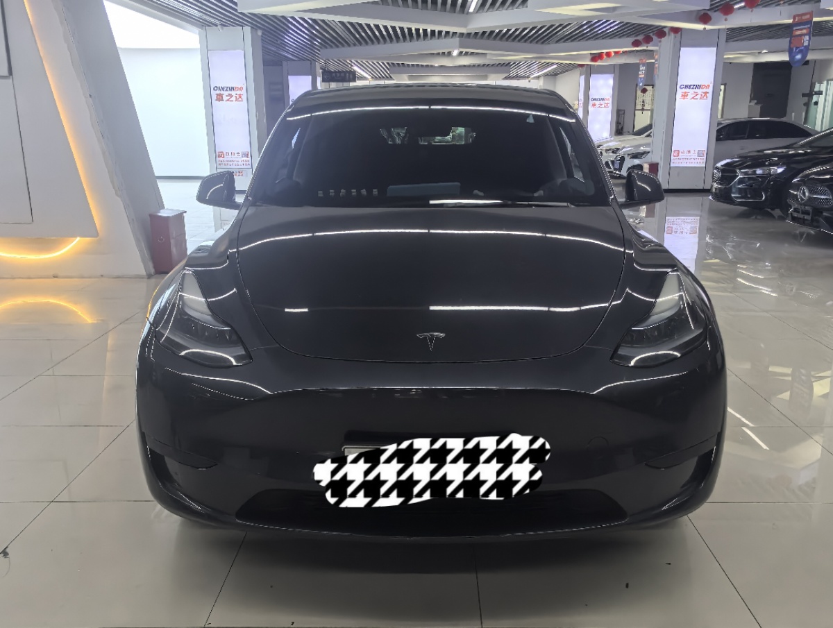 Tesla Model Y 2026 #2 Tesla Model Y 2026 صورة سيارة #2
