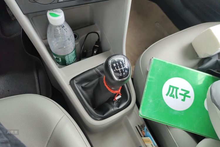 Skoda Rapid 2014 #16 Skoda Rapid 2014 image de voiture #16