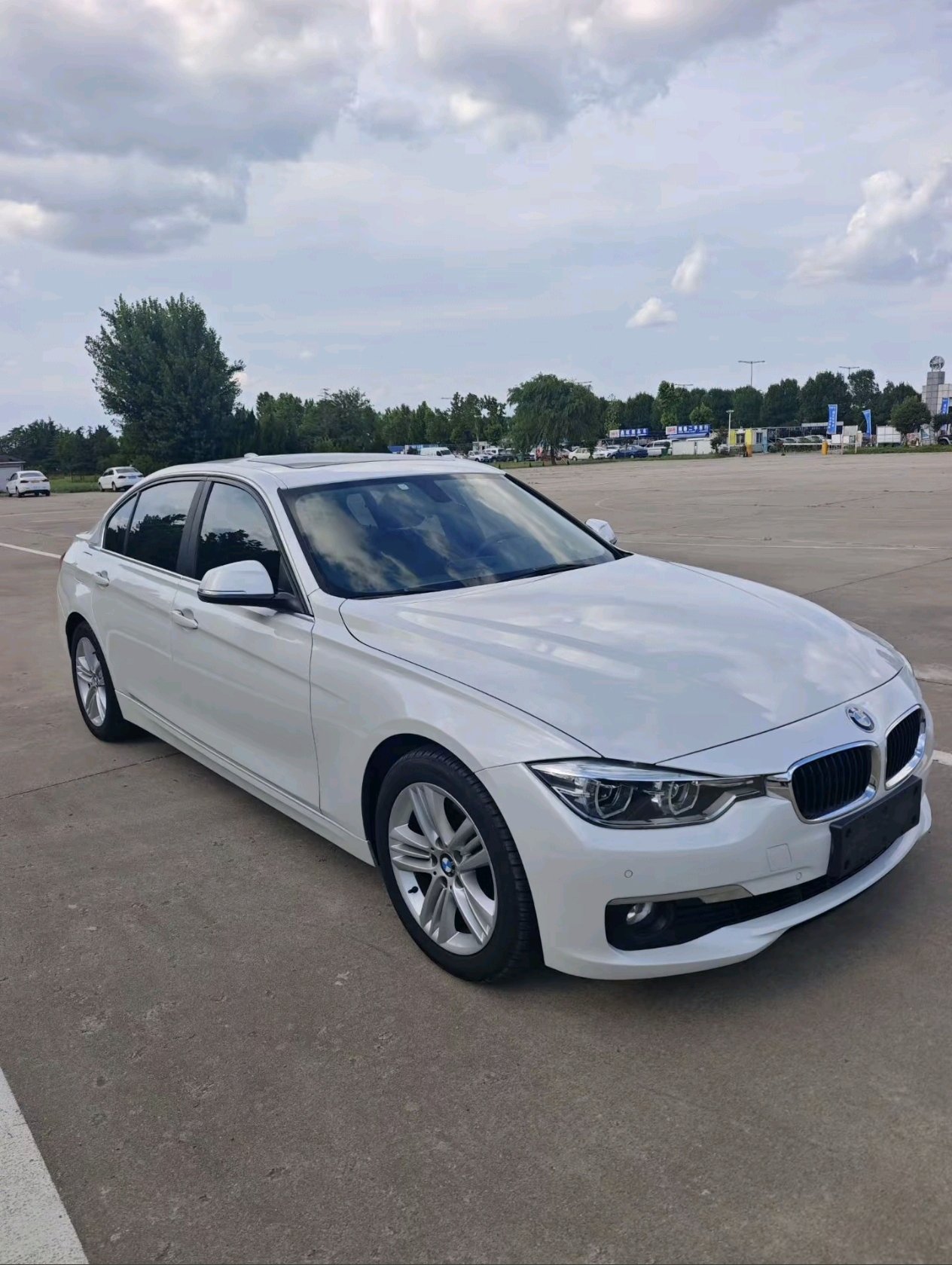 BMW 3 Series 2016 car image #3