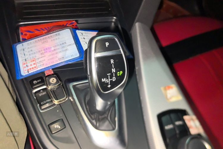 BMW 3 Series 2017 car image #16
