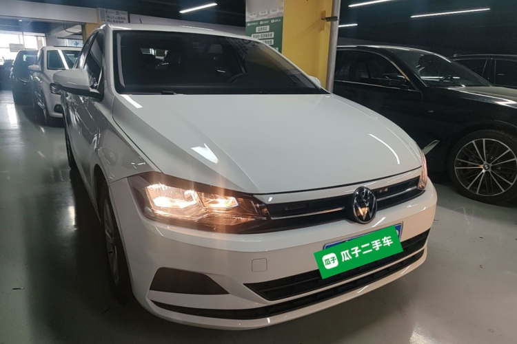 Volkswagen Polo 2022 car image #4