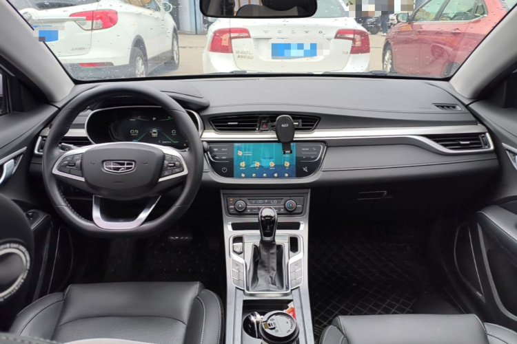 GEELY Emgrand 2020 car image #10