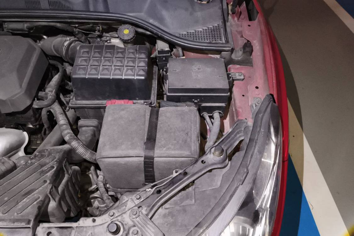 MG 5 2014 car image #12