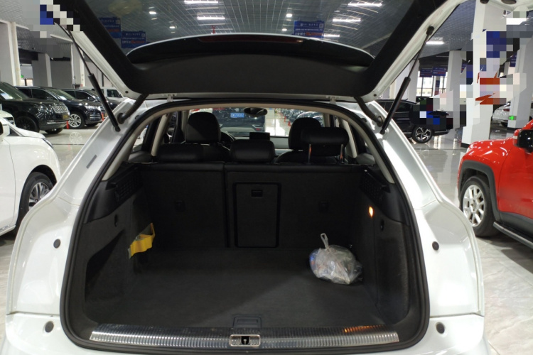 Audi Q3 2016 image de voiture #19