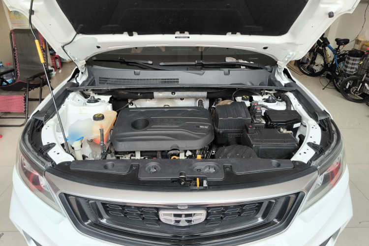 GEELY Vision X6 2020 immagine di auto #20