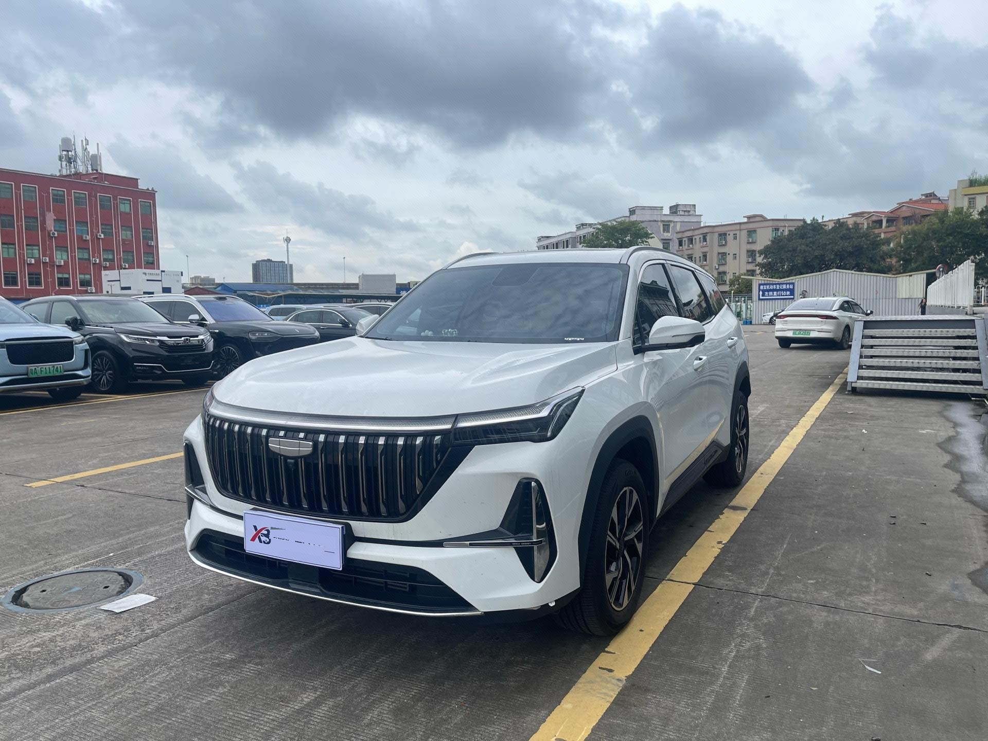 GEELY Boyue L 2025 car image 