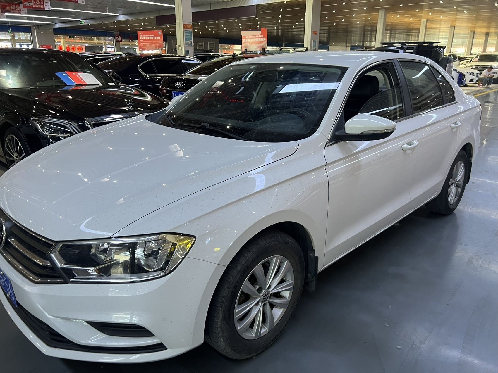 Volkswagen Bora 2018 car image 