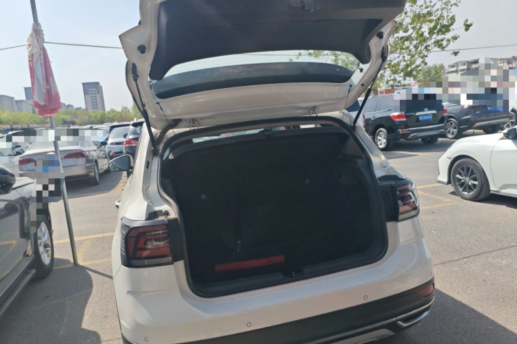 Volkswagen T-Cross 2021 изображение автомобиля #21