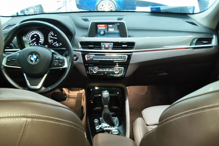 BMW X1 2018 #11 BMW X1 2018 car image #11