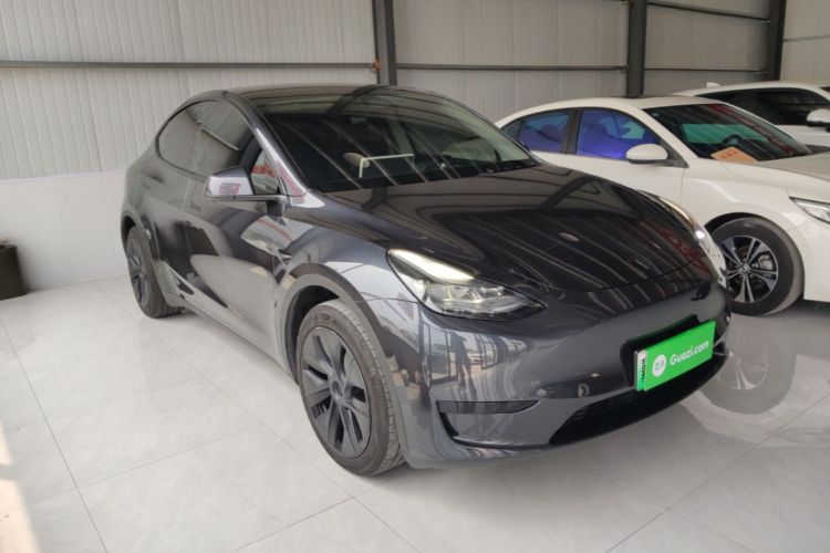 Tesla Model Y 2024 car image #4