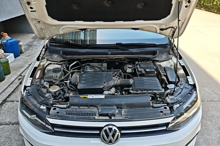 Volkswagen Polo 2020 car image #22