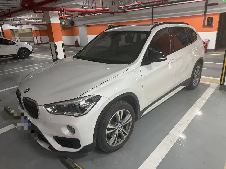 2019 immagine di auto 
