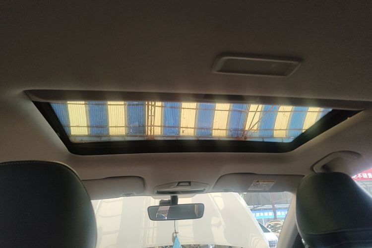 GEELY Emgrand 2021 car image #18