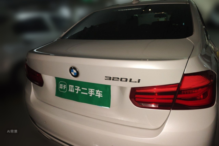 BMW 3 Series 2019 car image #6