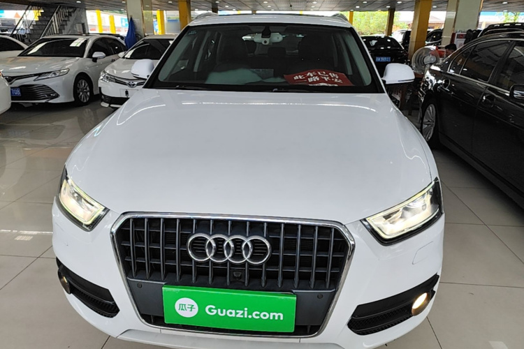 Audi Q3 2016 car image #3