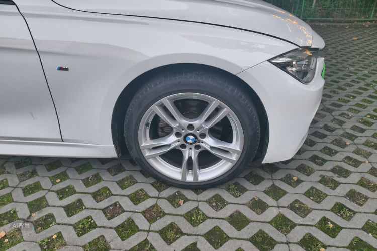 BMW 3 Series 2018 #9 BMW 3 Series 2018 car image #9