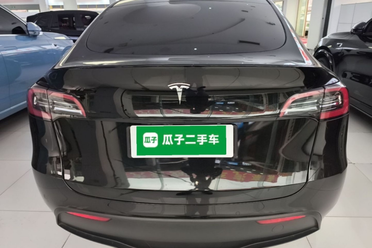 Tesla Model Y 2022 #6 Tesla Model Y 2022 car image #6