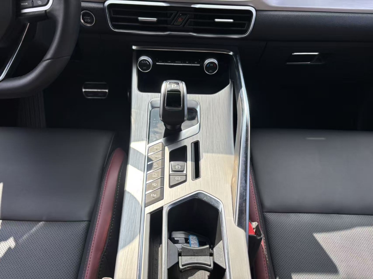 GEELY Coolray 2019 car image #14