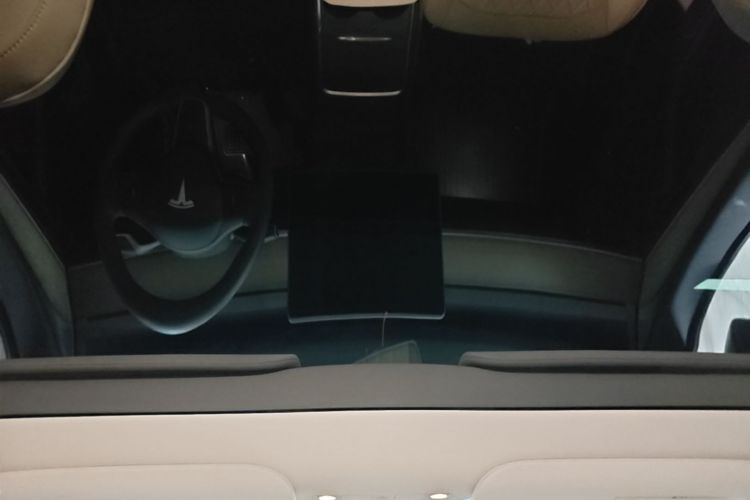 Tesla Model Y 2023 #20 Tesla Model Y 2023 car image #20