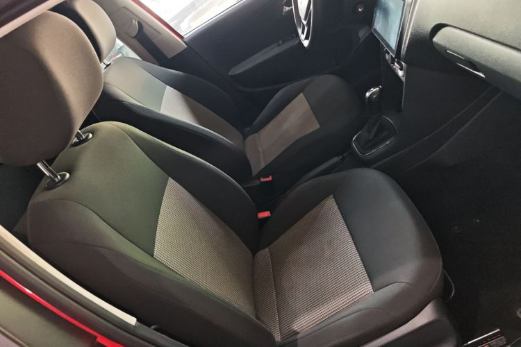 Volkswagen Polo 2018 car image #10