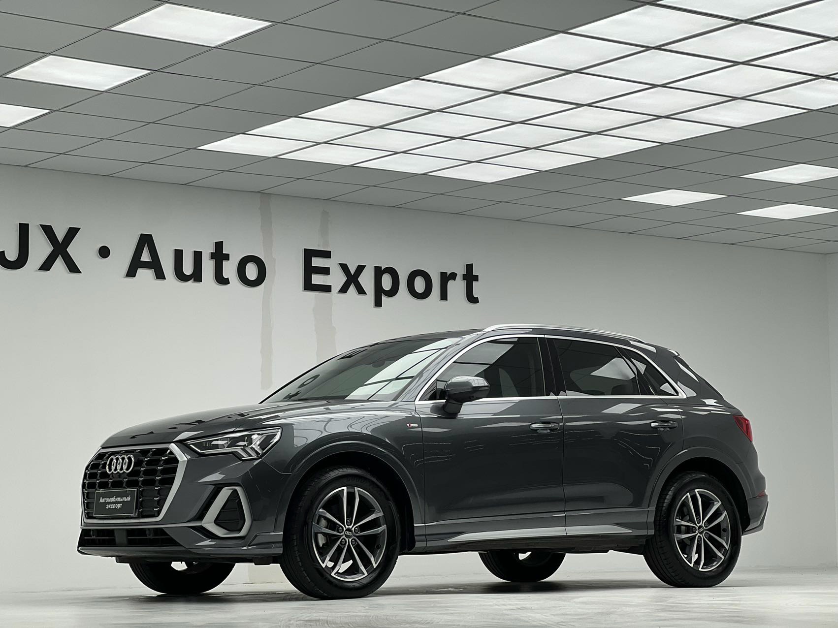 Audi Q3 2021 Audi Q3 2021 car image
