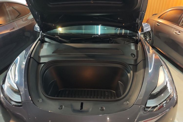 Tesla Model Y 2023 #20 Tesla Model Y 2023 car image #20