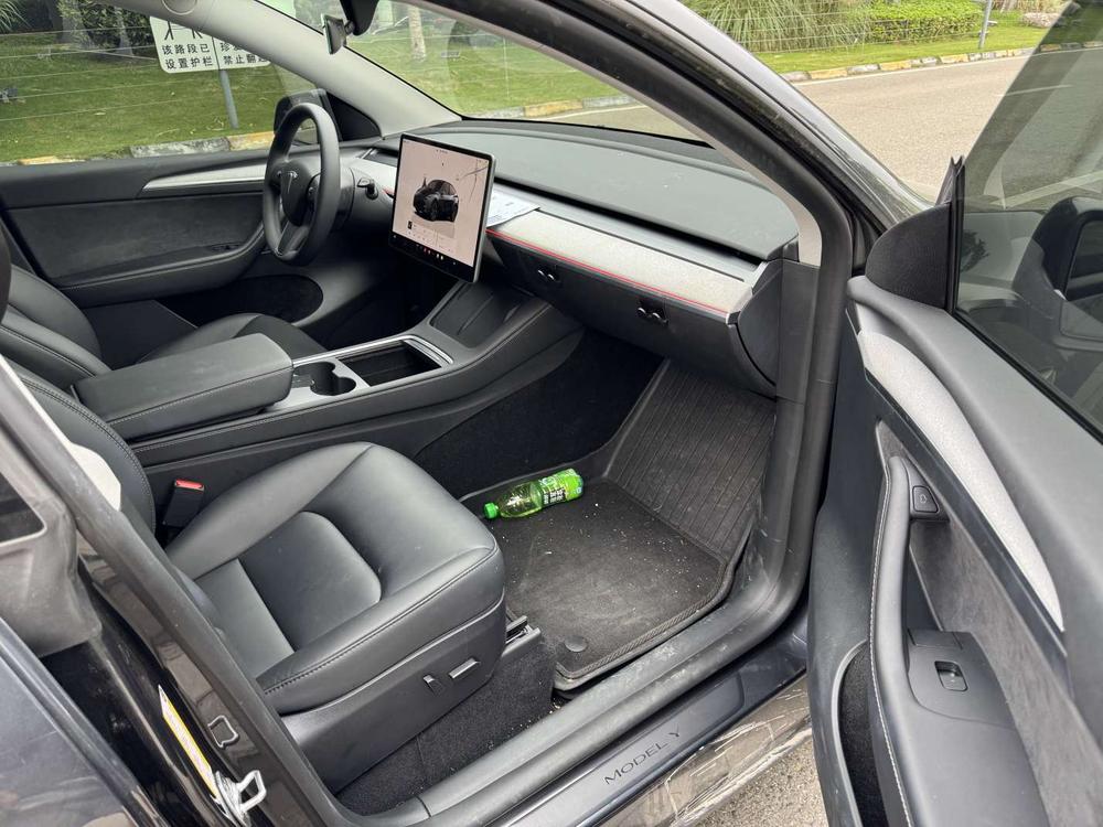 Tesla Model Y 2024 #9 Tesla Model Y 2024 immagine di auto #9