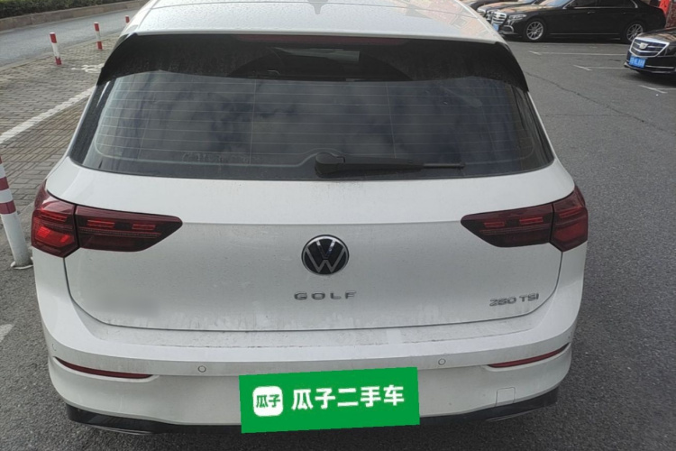 Volkswagen Golf 2024 car image #6