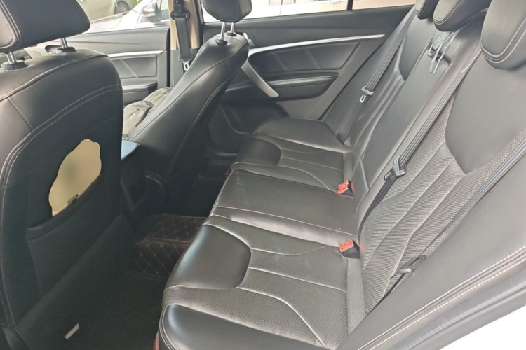 GEELY Emgrand 2017 car image #19