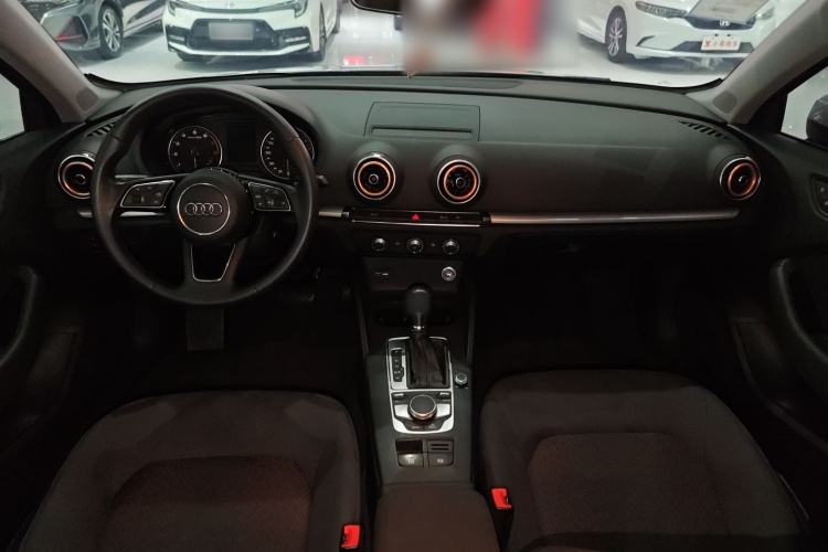 Audi A3 2019 car image #16