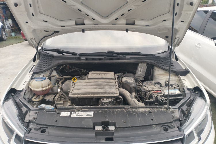 Volkswagen Santana 2019 صورة سيارة #20