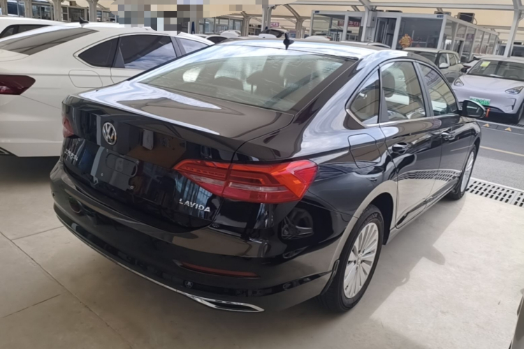 Volkswagen Lavida 2021 car image #5