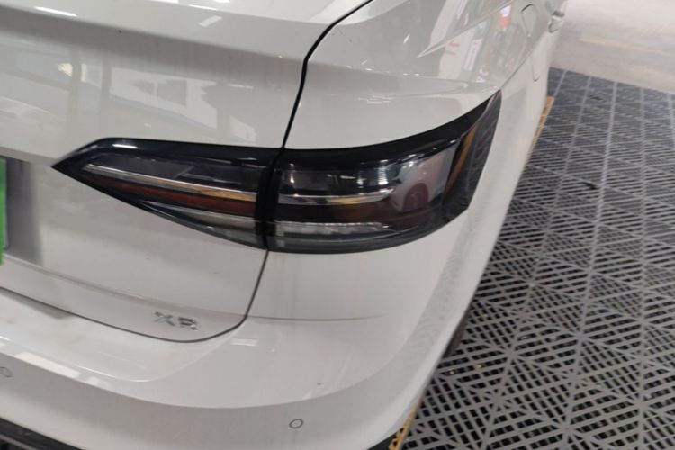 Volkswagen Lavida 2025 car image #8