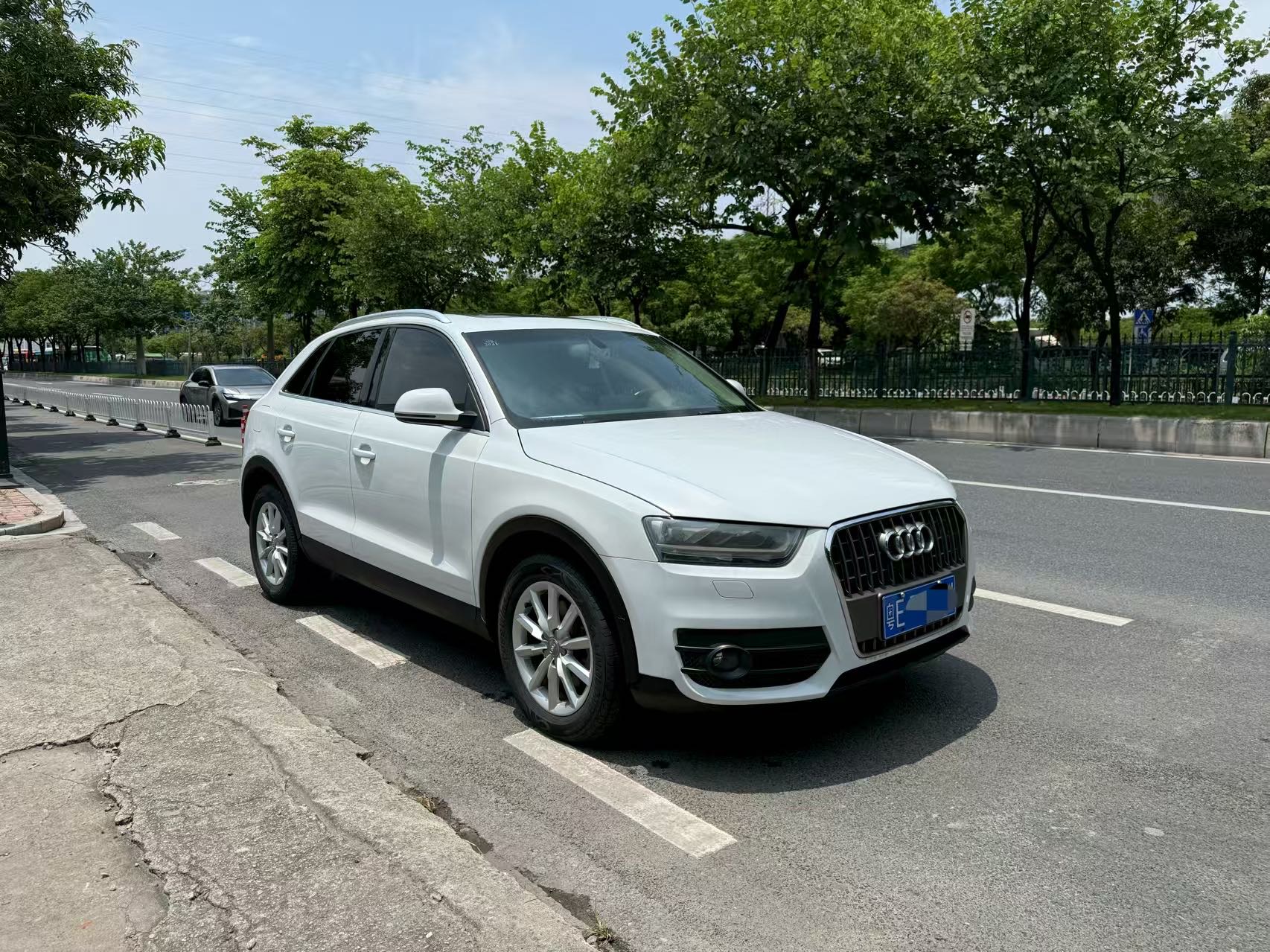 Audi Q3 2015 #2 Audi Q3 2015 car image #2
