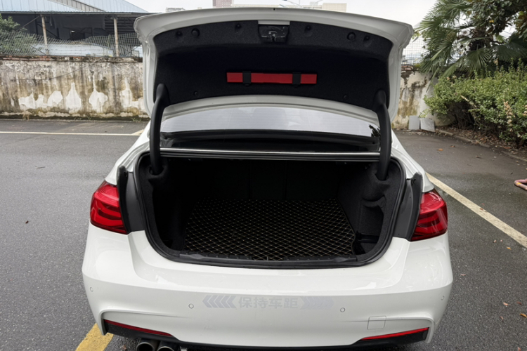 BMW 3 Series 2018 #25 BMW 3 Series 2018 car image #25
