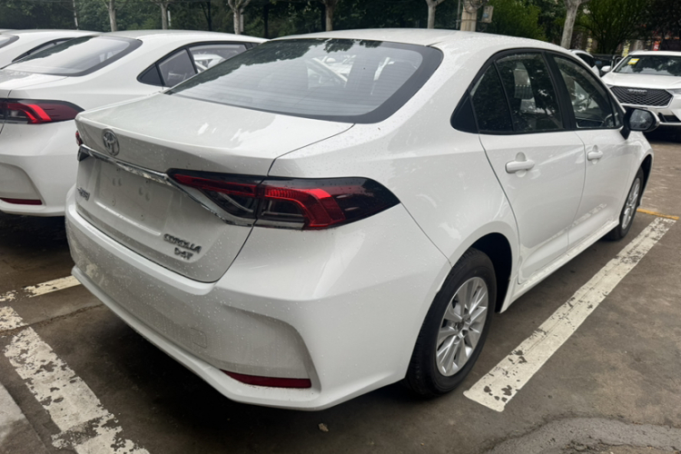 Toyota Corolla 2025 #7 Toyota Corolla 2025 car image #7